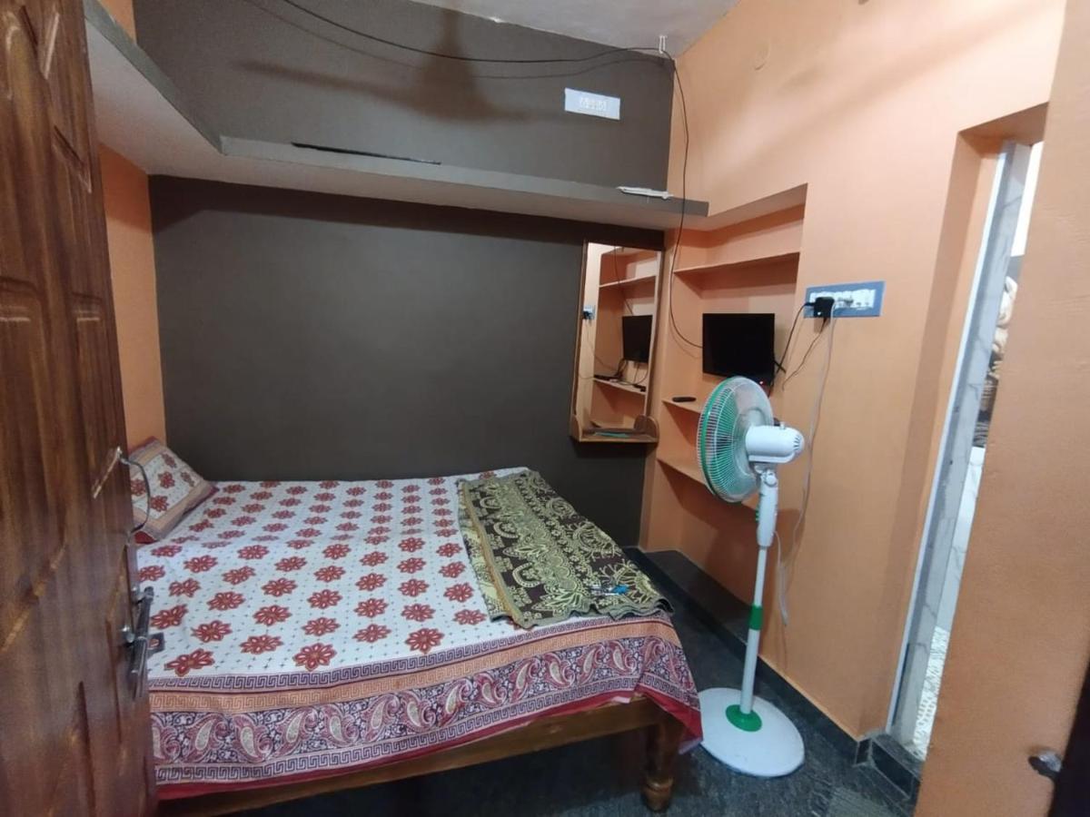 Rks Homestay Hampi Esterno foto