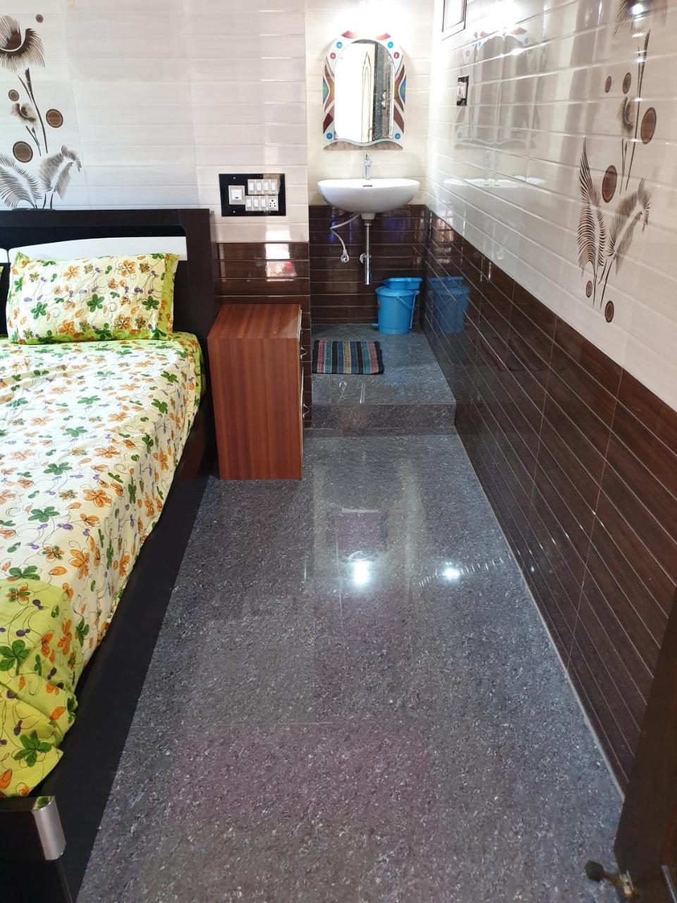 Rks Homestay Hampi Esterno foto