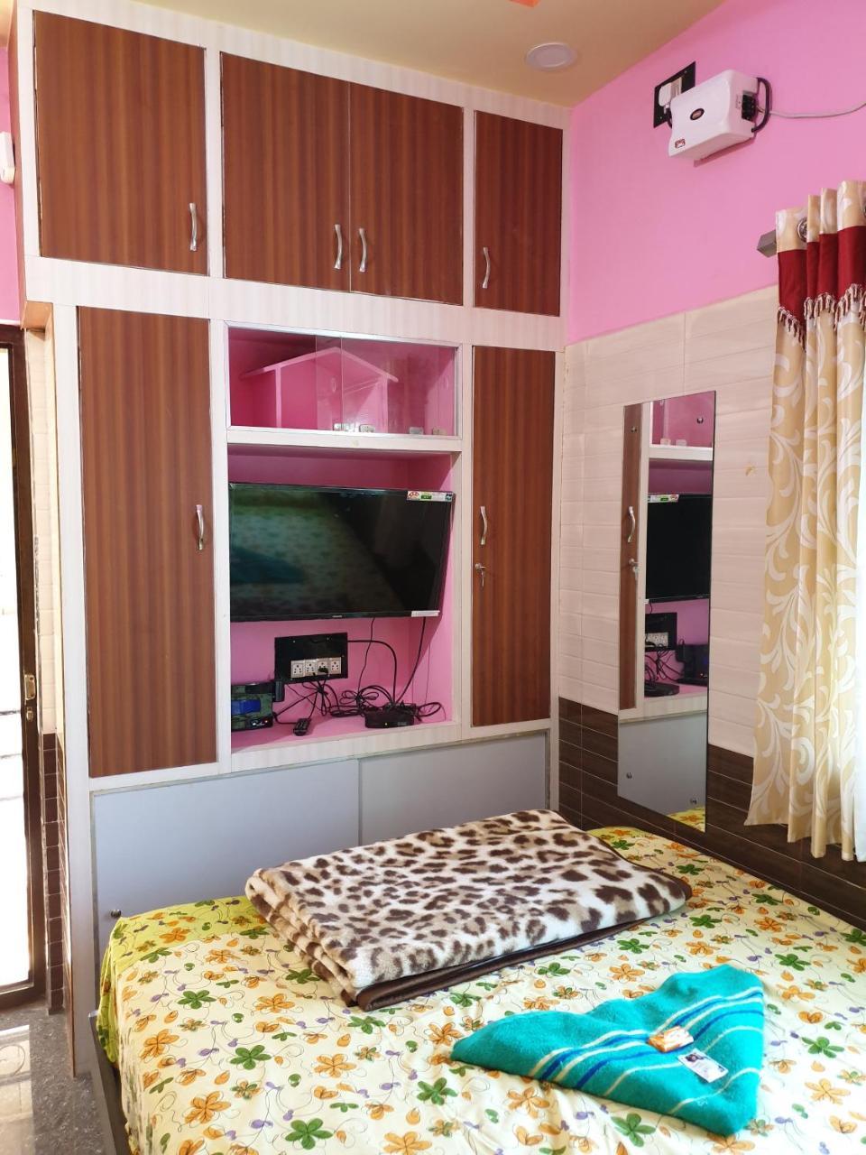 Rks Homestay Hampi Esterno foto