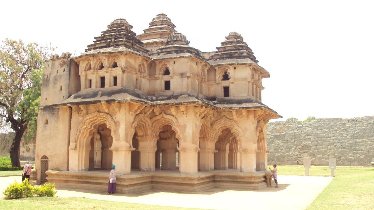 Rks Homestay Hampi Esterno foto